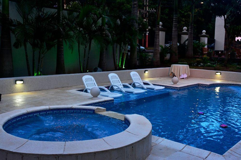 Akwati Suites Iguazu Puerto Iguazú Zewnętrze zdjęcie